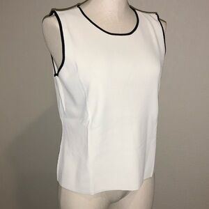 Villager Liz Claiborne Cream and Black Sleeveless Knit Sweater Women’s XL